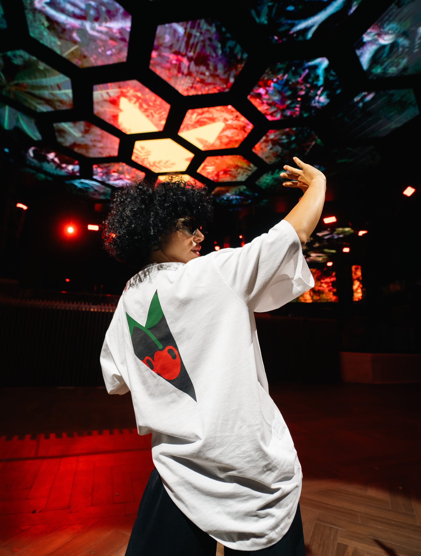 Pacha X Music on - edição limitada T -Shirt