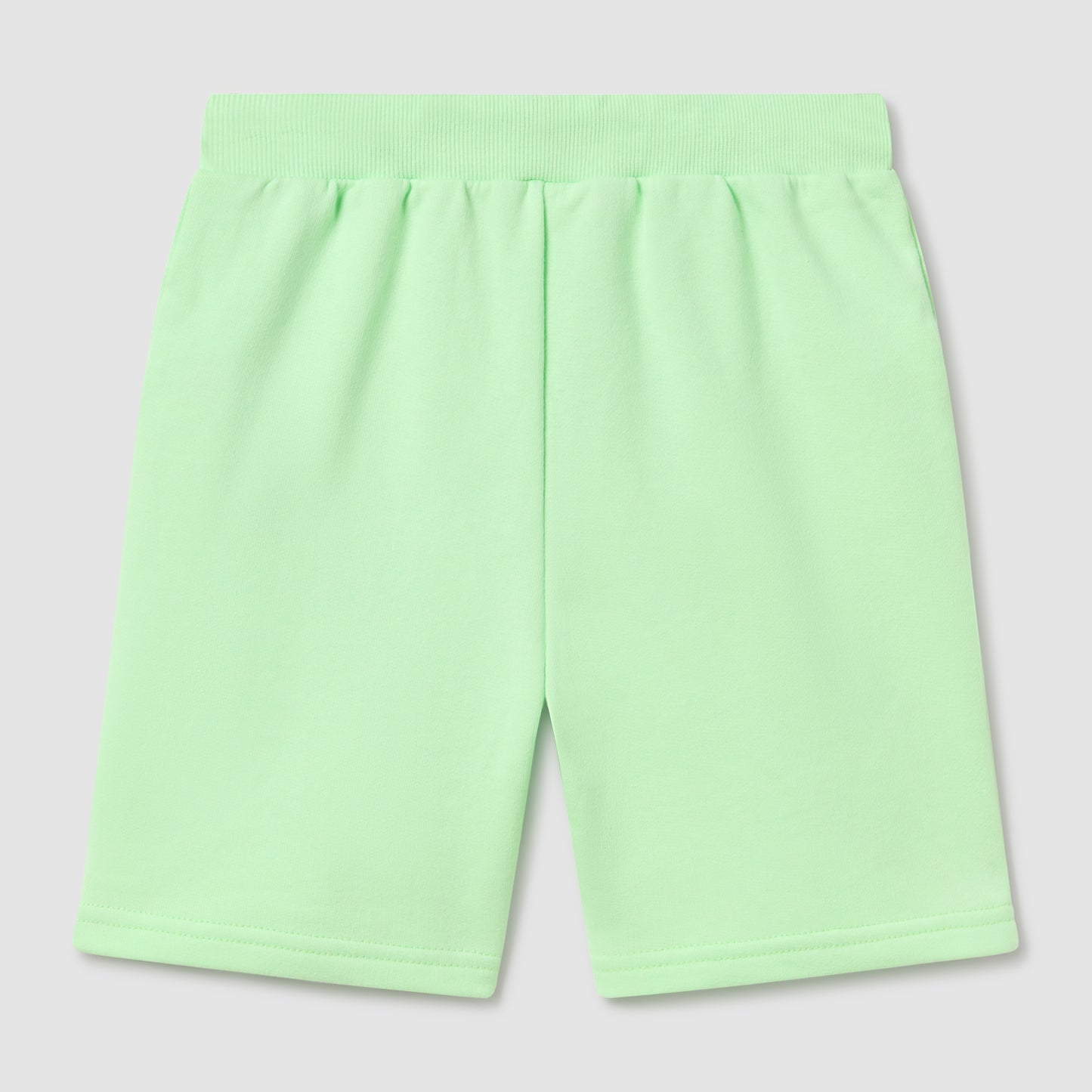 Shorts curtos clássicos