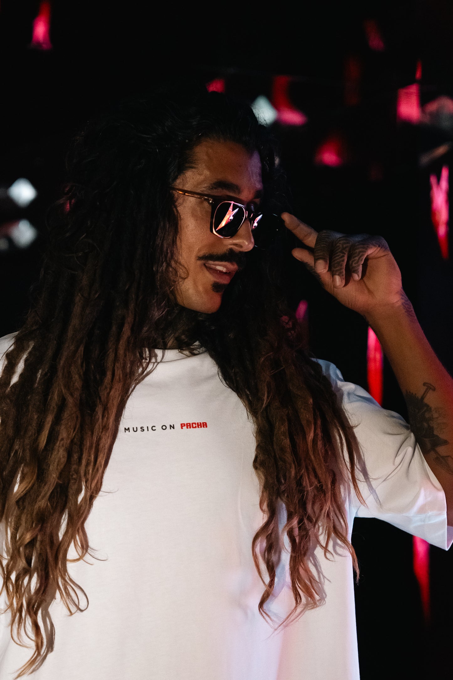Pacha X Music on - edição limitada T -Shirt