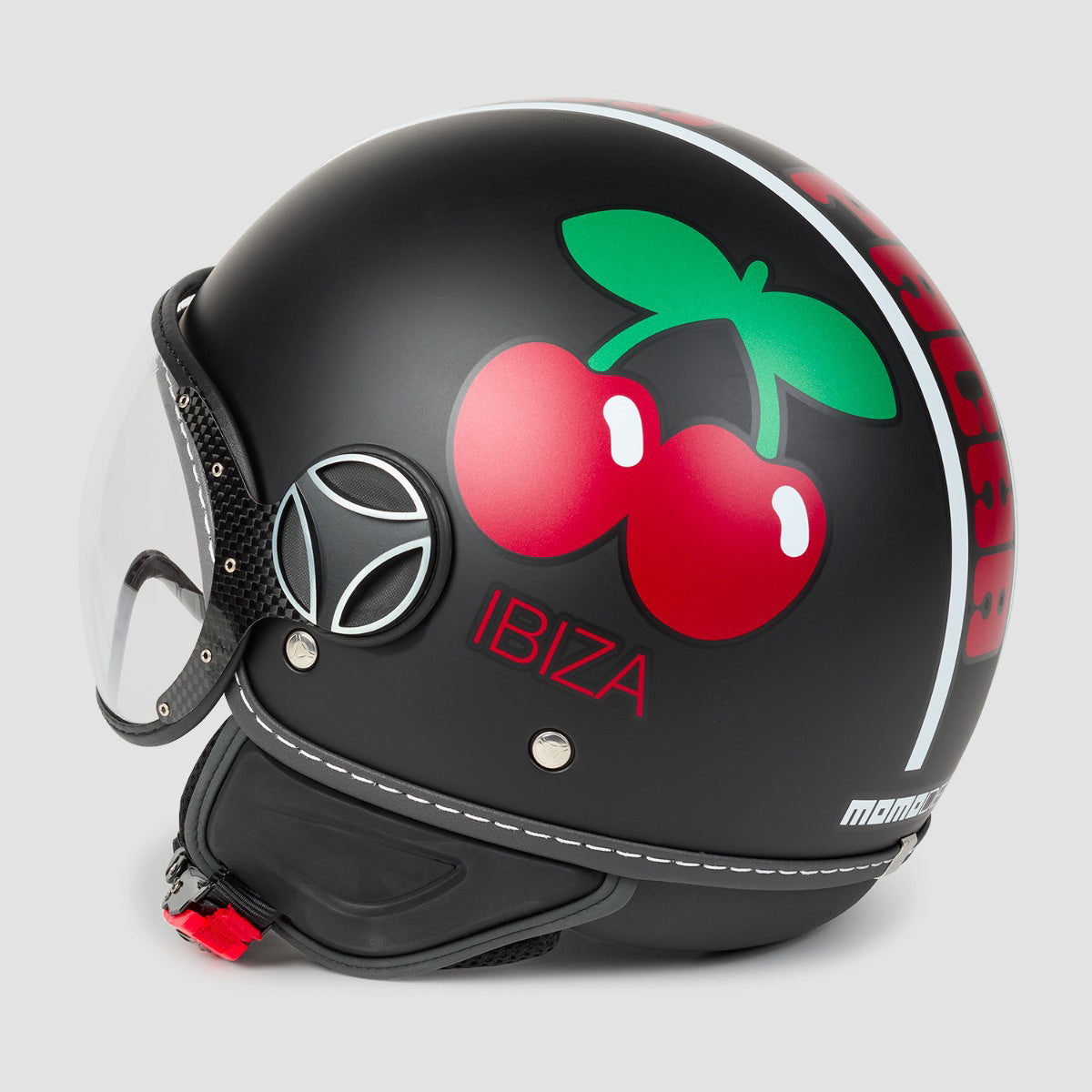 Pacha Momo Helmet
