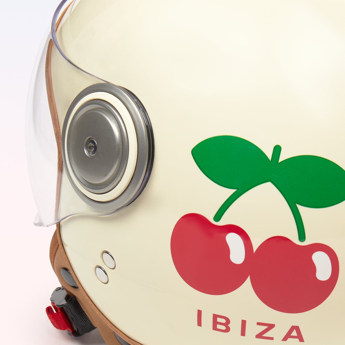 Pacha Beige helmet