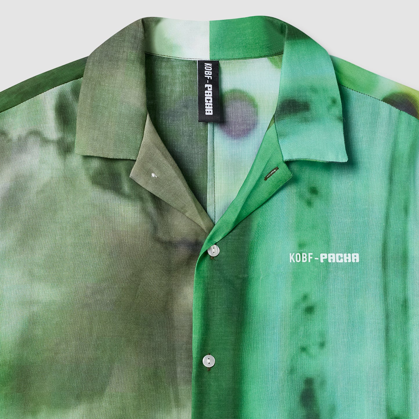 Pacha x KOBF - Grünes Unisex-Shirt