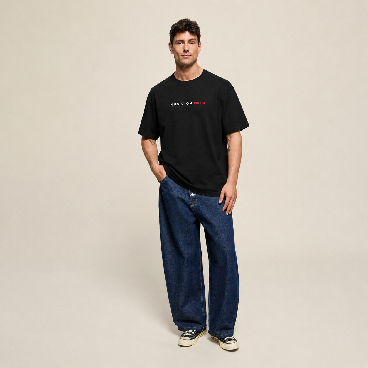 T-SHIRT MUSIC ON SILHOUETTE BLACK