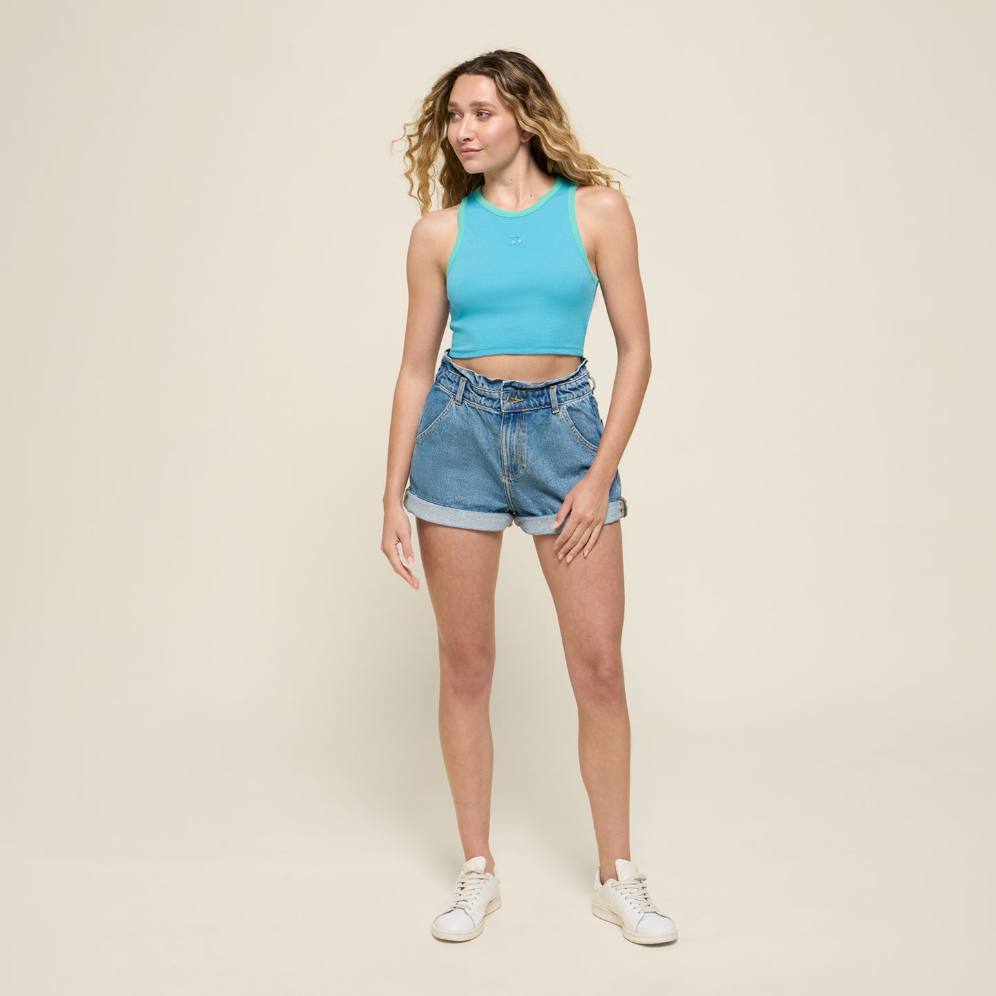 RIBBED CROP TOP CHERRY BLUE